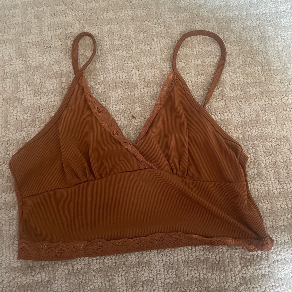 Woman's Medium Brown V-Cut Tank